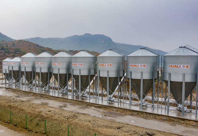 D&acirc;y chuyền cấp liệu
